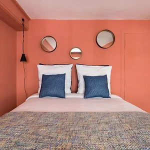 https://le-sainte-helene.hotels-rhonealpes.com